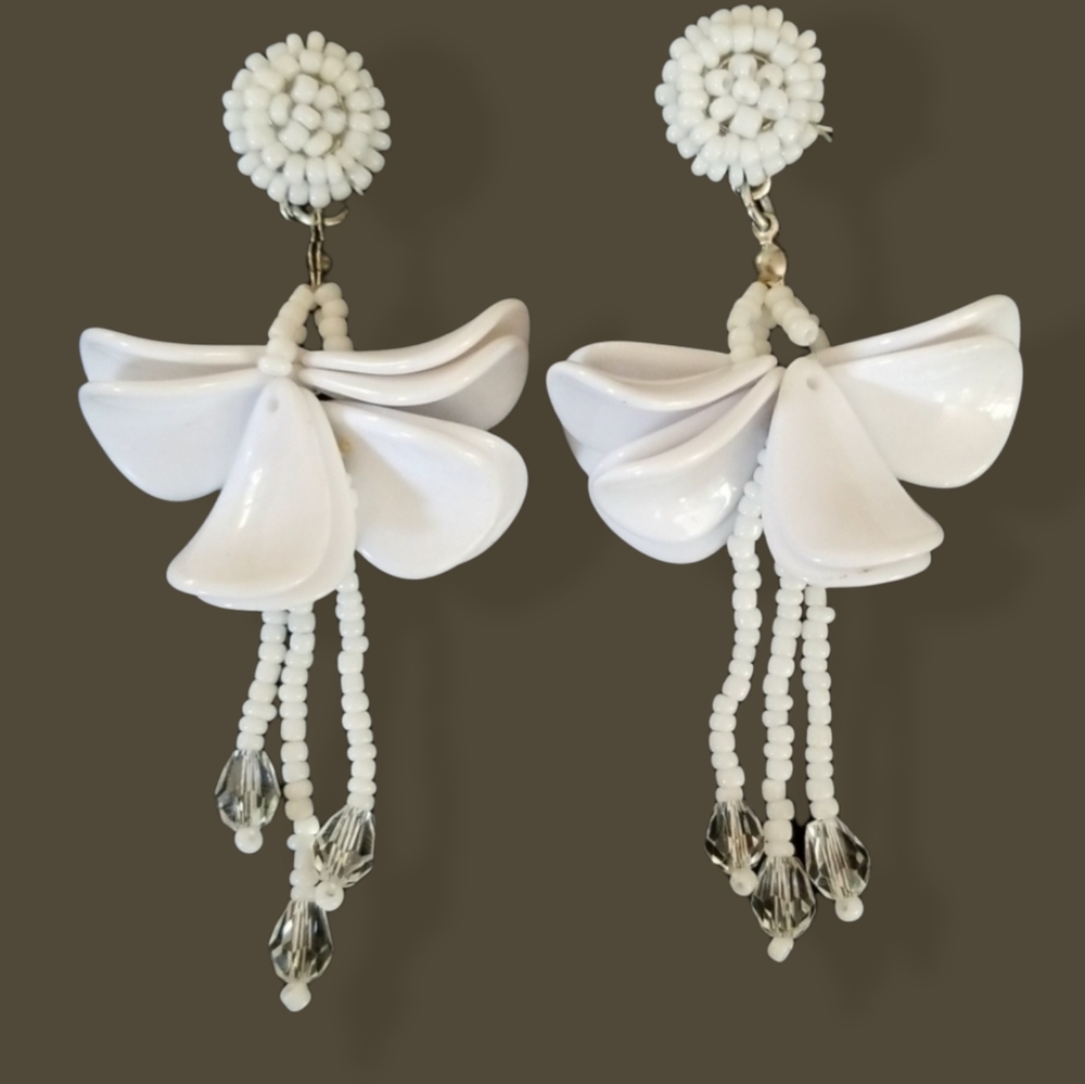 Vintage Estate Beaded Dangling Pierced Earrings - Picture 2 of 12